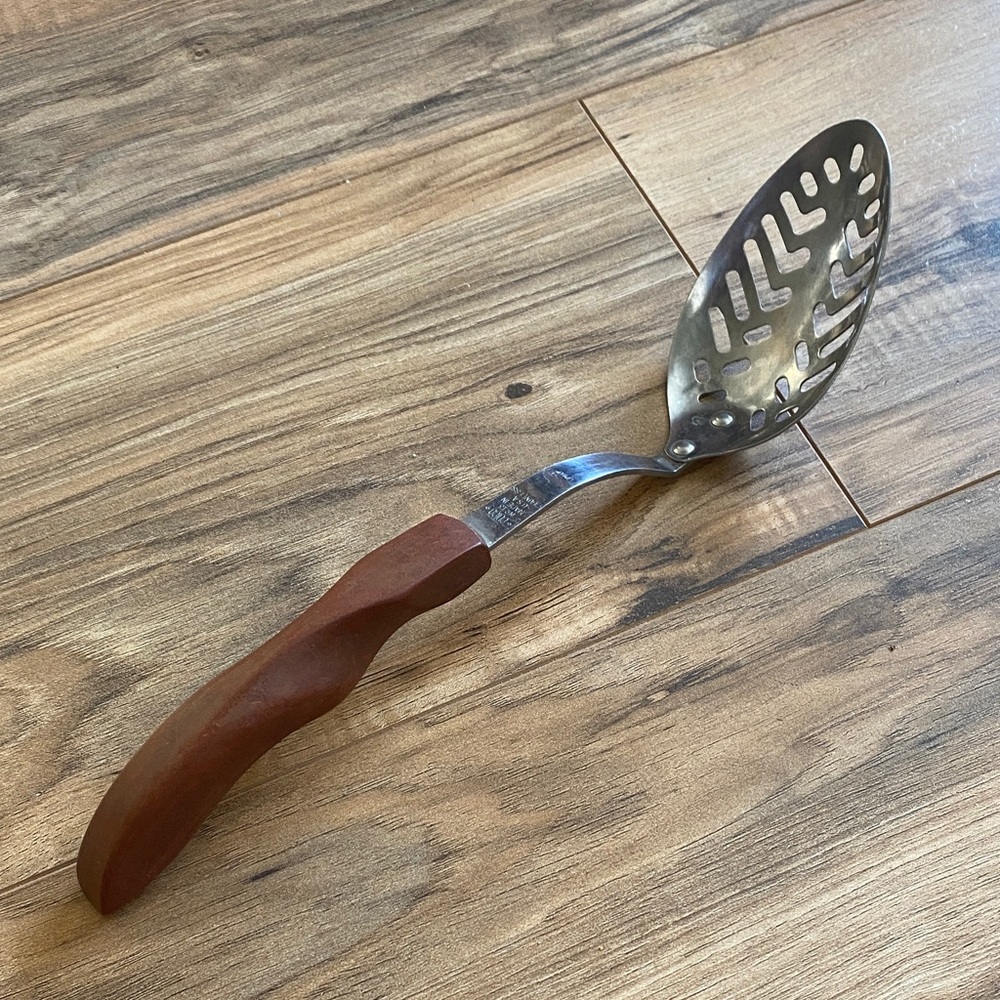 Cutco 1713 Slotted Serving Spoon.